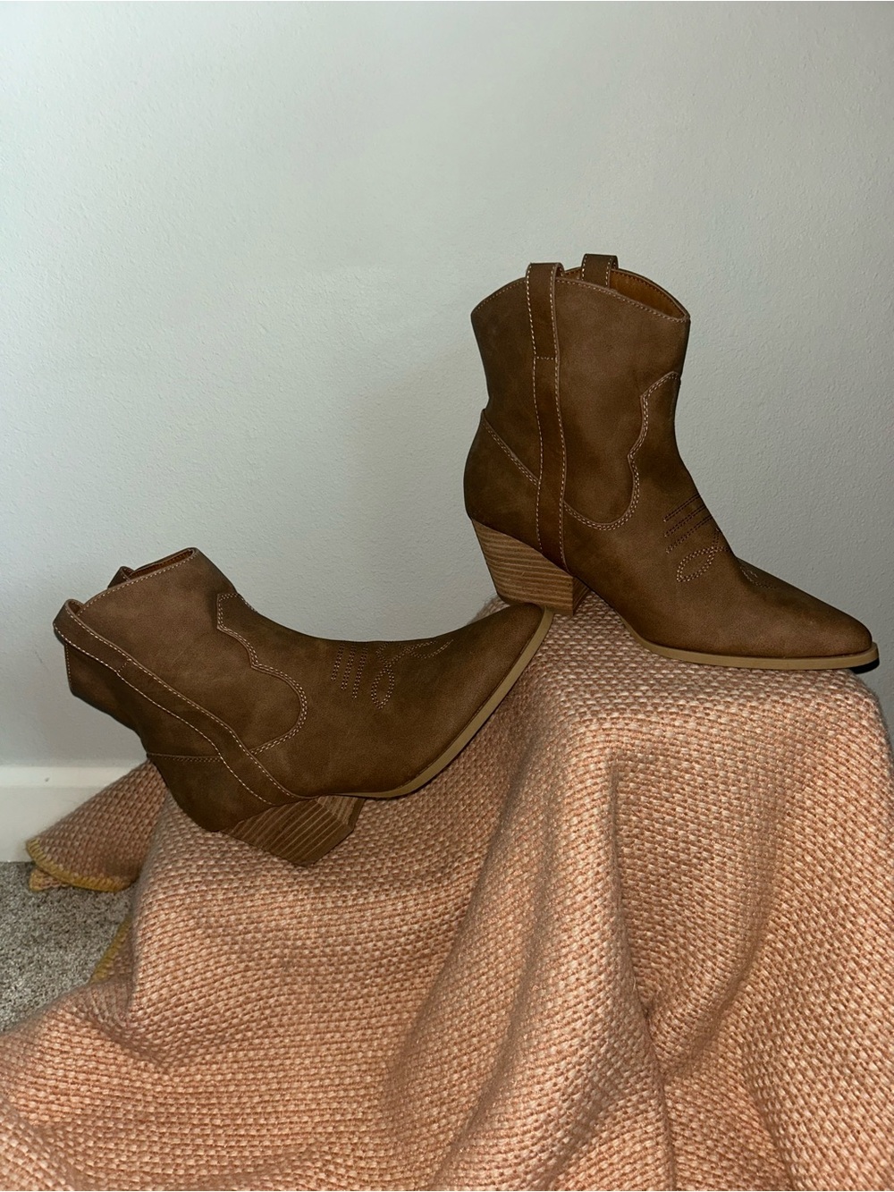 NEW Rachel Zoe Suede Brown Western Ankle Boots Sz 10